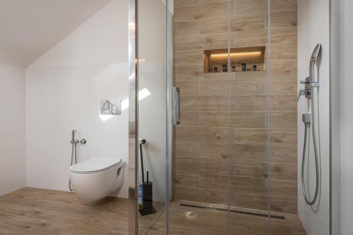 Apartman Pod Vezou 2 بانْشكا بيشتريتْسا المظهر الخارجي الصورة